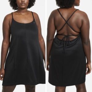 Nike Icon Clash Dress Size 1X